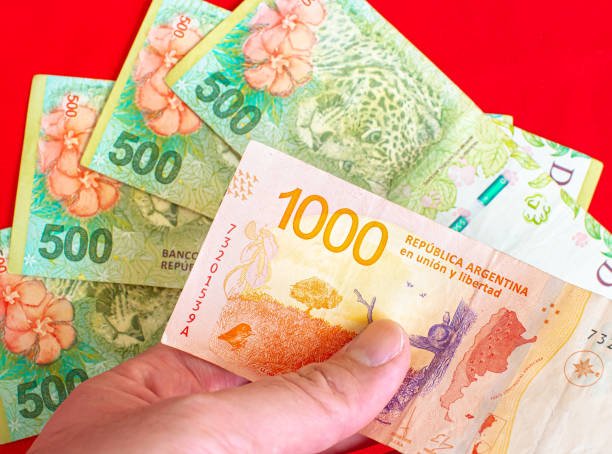 Best 7 Ways to Save Money during the rising living costs